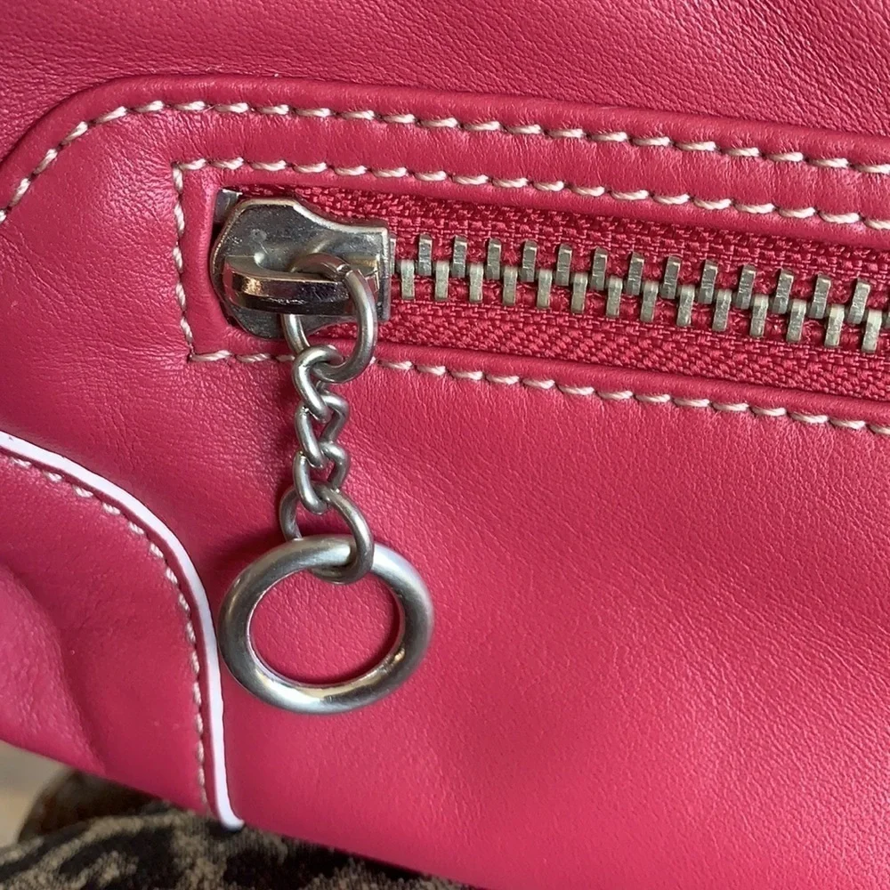 MAXX New York Pink Clutch